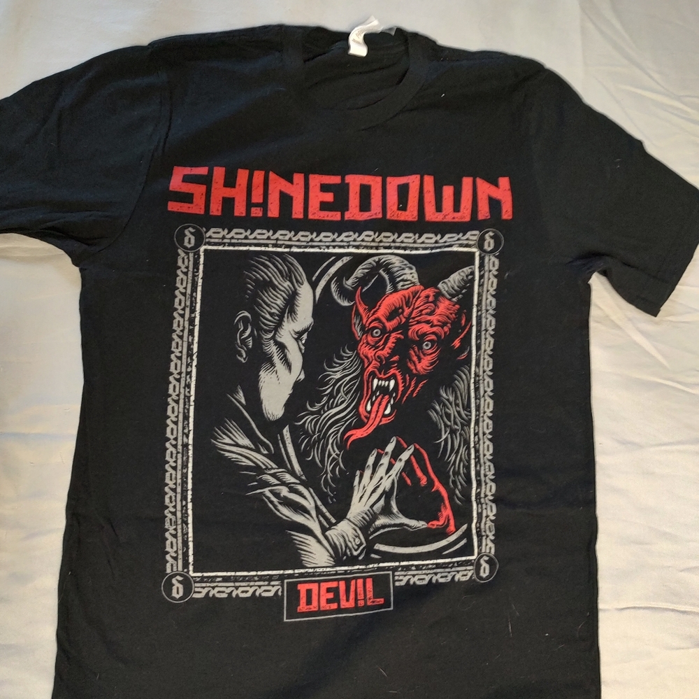 Shinedown concert t